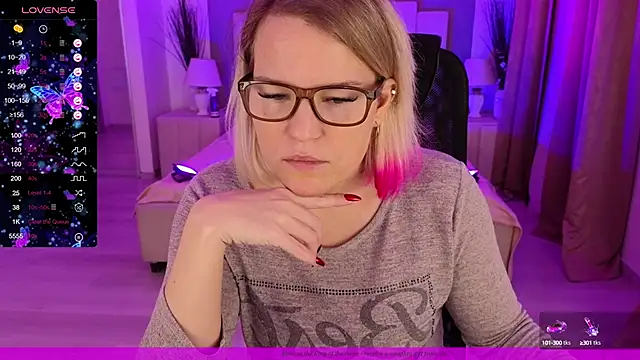 EVAshinyGIRL online show from 21, 12, 2024