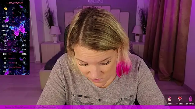 EVAshinyGIRL online show from 28, 12, 2024