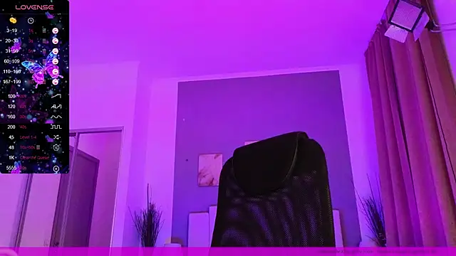 EVAshinyGIRL online show from 23, 1, 2025