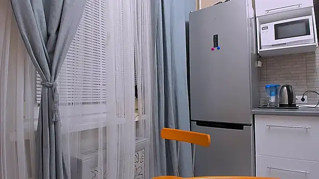 BoysLoveBlondee online show from 18, 11, 2025