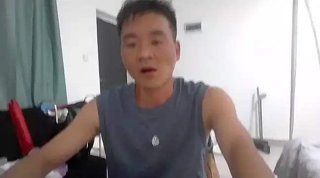 kisstoyousoon2024 online show from 5, 3, 2025