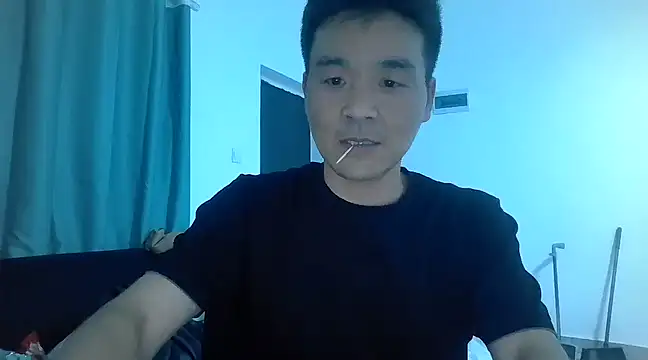 kisstoyousoon2024 online show from 16, 3, 2025