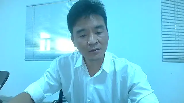 kisstoyousoon2024 online show from 18, 3, 2025