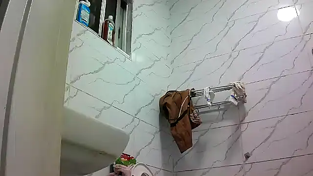 kisstoyousoon2024 online show from 18, 3, 2025