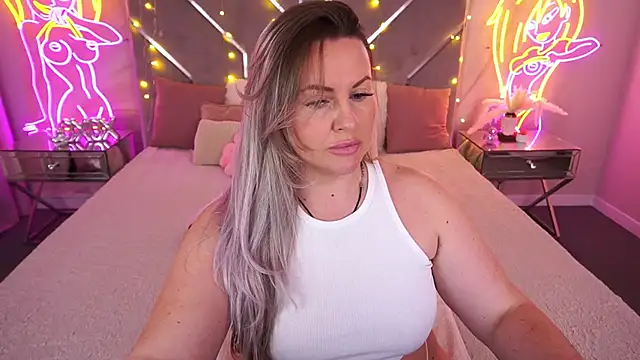 KiraCandyS online show from 29, 4, 2026