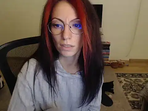 Snapshot of Emmatoo chatting on 6, 10, 2025 Emmatoo online show from 6, 10, 2025