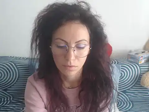 Emmatoo online show from 30, 4, 2026