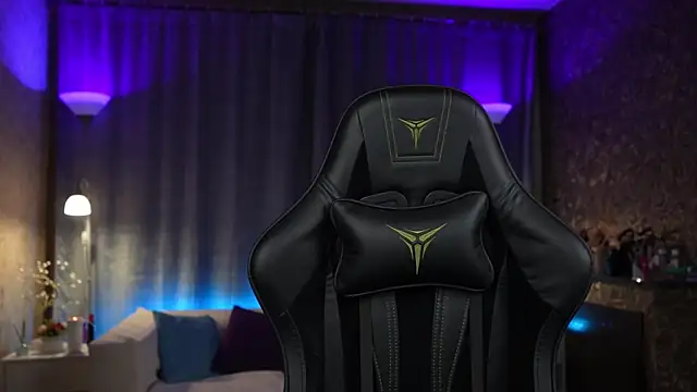 Amely Young online show from 21, 3, 2025