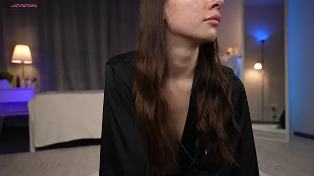 Amely Young online show from 21, 11, 2025