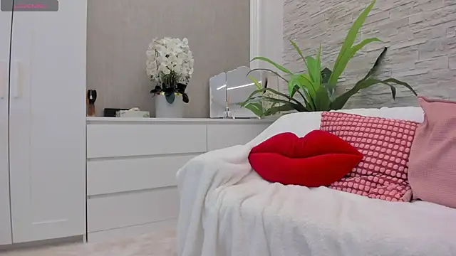 Jessy Jo online show from 13, 7, 2026