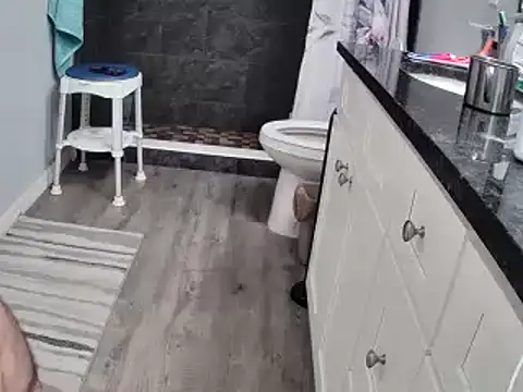 lou63ponce online show from 28, 2, 2025