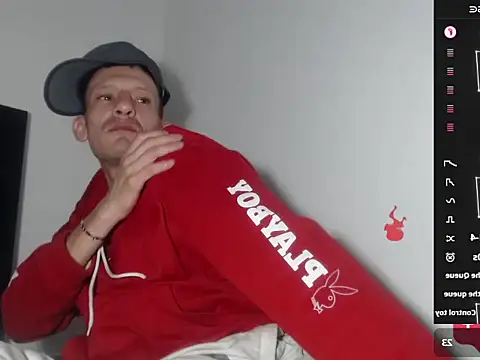 Snapshot of trebollhht chatting on 4, 1, 2025 trebollhht online show from 4, 1, 2025