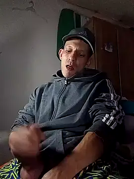 Snapshot of trebollhht chatting on 5, 2, 2025 trebollhht online show from 5, 2, 2025