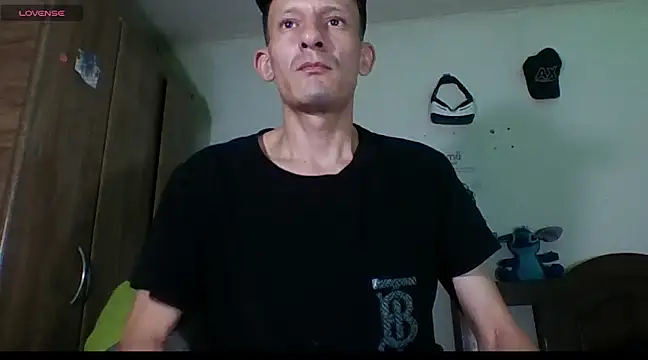 Snapshot of trebollhht chatting on 6, 2, 2025 trebollhht online show from 6, 2, 2025