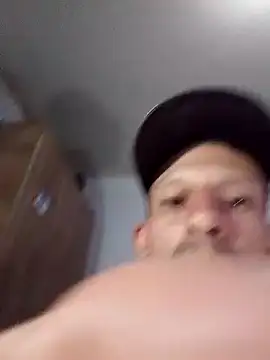 Snapshot of trebollhht chatting on 9, 2, 2025 trebollhht online show from 9, 2, 2025