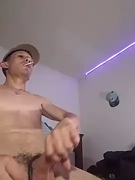 Snapshot of trebollhht chatting on 12, 2, 2025 trebollhht online show from 12, 2, 2025