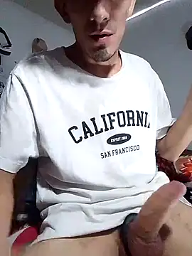 Snapshot of trebollhht chatting on 18, 2, 2025 trebollhht online show from 18, 2, 2025