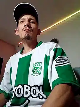 Snapshot of trebollhht chatting on 24, 2, 2025 trebollhht online show from 24, 2, 2025