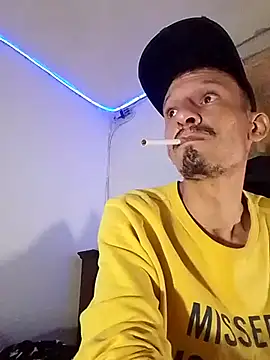 Snapshot of trebollhht chatting on 28, 2, 2025 trebollhht online show from 28, 2, 2025