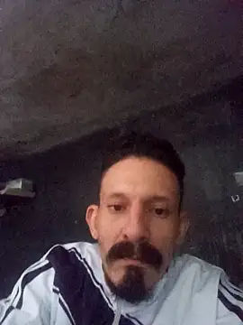 Snapshot of trebollhht chatting on 15, 3, 2026 trebollhht online show from 15, 3, 2026