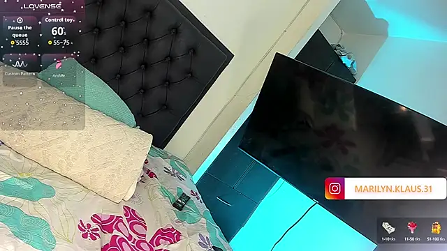 Maryonthemoon online show from 22, 9, 2025