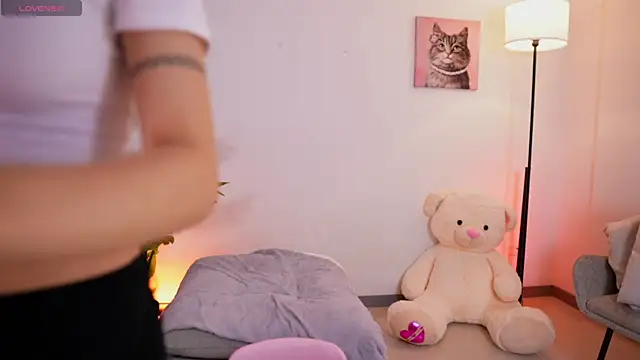 Angeeel  online show from 17, 12, 2025