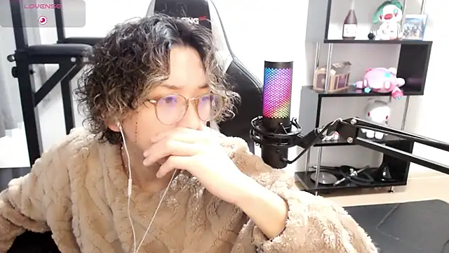 Snapshot of Shizukuu chatting on 9, 3, 2025 Shizukuu online show from 9, 3, 2025