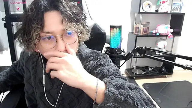 Snapshot of Shizukuu chatting on 12, 3, 2025 Shizukuu online show from 12, 3, 2025