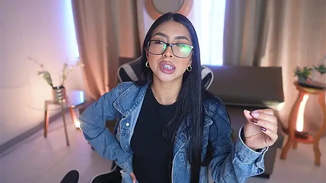 Sara albrecht online show from 24, 2, 2025