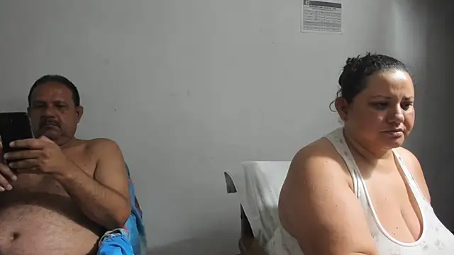 tetasgrandes karol online show from 1, 3, 2026