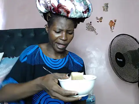 TrishaKalid online show from 22, 3, 2025