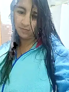 Snapshot of _Angelinaandrade_ chatting on 17, 10, 2025  Angelinaandrade  online show from 17, 10, 2025