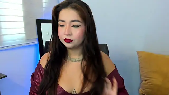 Snapshot of LiahDiaz chatting on 11, 4, 2026 LiahDiaz online show from 11, 4, 2026