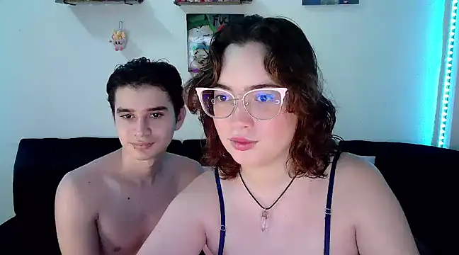 Snapshot of AndrewAnndCherry chatting on 9, 1, 2025 AndrewAnndCherry online show from 9, 1, 2025