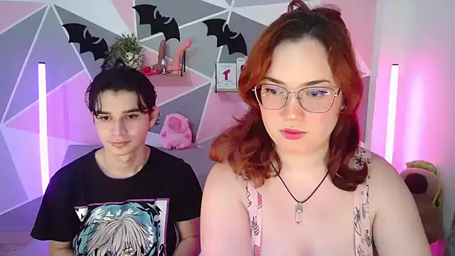 Snapshot of AndrewAnndCherry chatting on 15, 10, 2025 AndrewAnndCherry online show from 15, 10, 2025