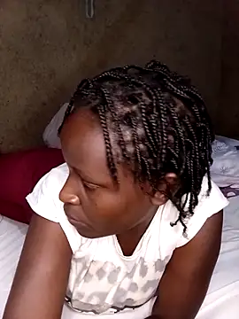 pretty prickle online show from 19, 11, 2025