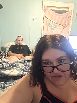 Snapshot of mcv131985 chatting on 2, 12, 2024 mcv131985 online show from 2, 12, 2024