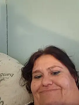 Snapshot of mcv131985 chatting on 2, 12, 2024 mcv131985 online show from 2, 12, 2024