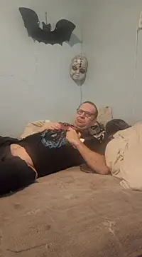 Snapshot of mcv131985 chatting on 12, 12, 2024 mcv131985 online show from 12, 12, 2024