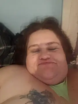 Snapshot of mcv131985 chatting on 12, 12, 2024 mcv131985 online show from 12, 12, 2024