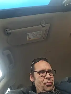 Snapshot of mcv131985 chatting on 28, 12, 2024 mcv131985 online show from 28, 12, 2024