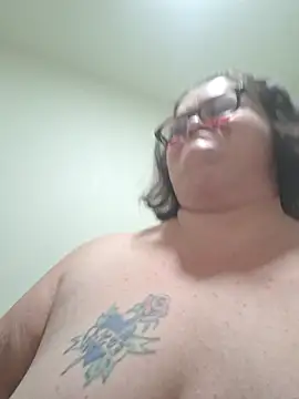 Snapshot of mcv131985 chatting on 31, 12, 2024 mcv131985 online show from 31, 12, 2024