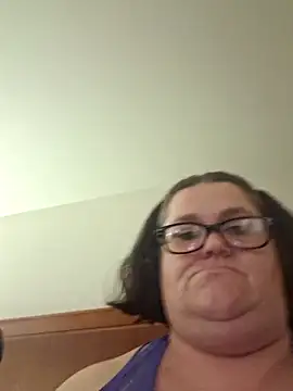 Snapshot of mcv131985 chatting on 31, 12, 2024 mcv131985 online show from 31, 12, 2024