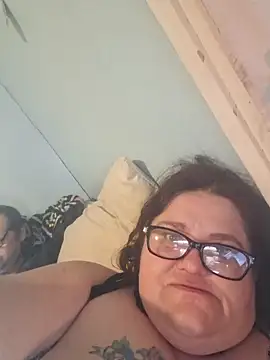 Snapshot of mcv131985 chatting on 12, 1, 2025 mcv131985 online show from 12, 1, 2025