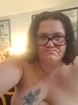 Snapshot of mcv131985 chatting on 14, 1, 2025 mcv131985 online show from 14, 1, 2025