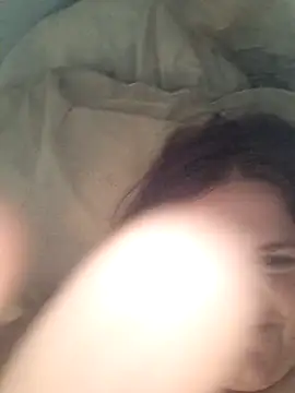 Snapshot of mcv131985 chatting on 7, 2, 2025 mcv131985 online show from 7, 2, 2025