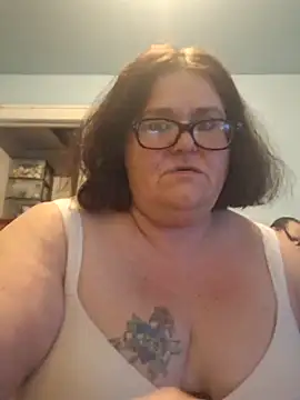 Snapshot of mcv131985 chatting on 11, 2, 2025 mcv131985 online show from 11, 2, 2025