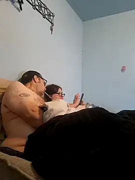 Snapshot of mcv131985 chatting on 11, 2, 2025 mcv131985 online show from 11, 2, 2025