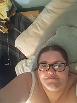 Snapshot of mcv131985 chatting on 12, 2, 2025 mcv131985 online show from 12, 2, 2025