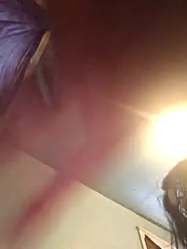 Snapshot of mcv131985 chatting on 9, 3, 2025 mcv131985 online show from 9, 3, 2025